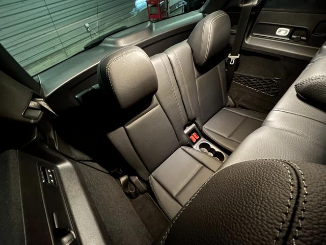 GLE GLE450d 4マチックスポーツ 認定中古車 サンルーフ シートベンチレーター エアサスペンション アンビエントライト ヘッドアップディスプレイ 本革シート 360度カメラ シートヒーター デジタルインナーミラー 温冷カップホルダー(11枚目)