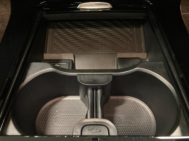 CLAクラス CLA200d AMGラインパッケージ 認定中古車 弊社デモカー AMGライン レザーARTICO/マイクロカットシート コスモスブラック 19インチ純正AW 360度カメラ 前席パワーシート シートヒーター 純正ドライブレコーダー(19枚目)