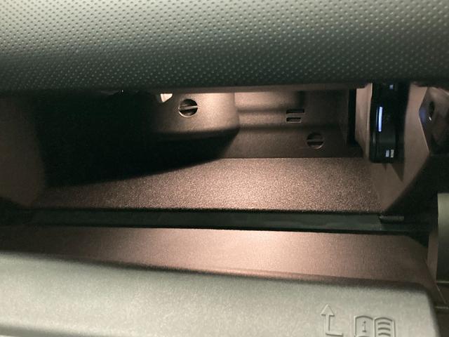 CLAクラス CLA200d AMGラインパッケージ 認定中古車 弊社デモカー AMGライン レザーARTICO/マイクロカットシート コスモスブラック 19インチ純正AW 360度カメラ 前席パワーシート シートヒーター 純正ドライブレコーダー(40枚目)