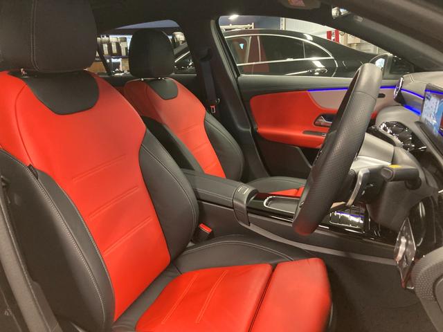 Aクラスセダン A200d セダン AMGラインパッケージ 認定中古車 弊社デモカー AMGライン レザーエクスクルーシブPKG 前席パワーシート シートヒーター 本革赤黒シート MBUX ワイヤレスチャージャー アンビエントライト64色 前後純正ドラレコ(5枚目)