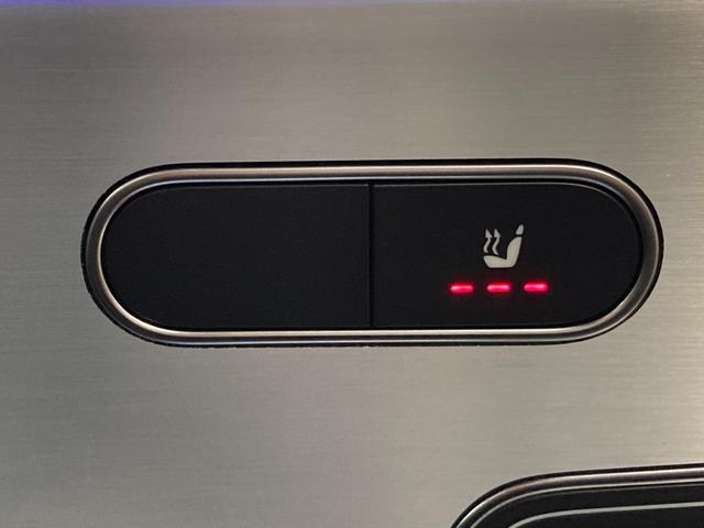 Aクラスセダン A200d セダン AMGラインパッケージ 認定中古車 弊社デモカー AMGライン レザーエクスクルーシブPKG 前席パワーシート シートヒーター 本革赤黒シート MBUX ワイヤレスチャージャー アンビエントライト64色 前後純正ドラレコ(11枚目)