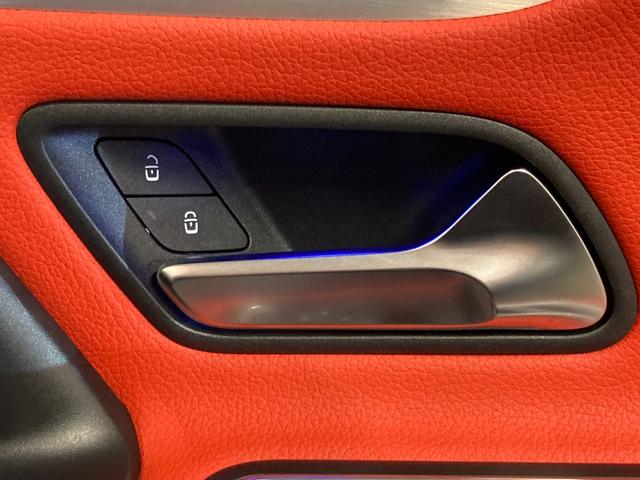 Aクラスセダン A200d セダン AMGラインパッケージ 認定中古車 弊社デモカー AMGライン レザーエクスクルーシブPKG 前席パワーシート シートヒーター 本革赤黒シート MBUX ワイヤレスチャージャー アンビエントライト64色 前後純正ドラレコ(12枚目)