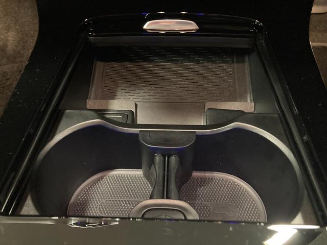 Aクラスセダン A200d セダン AMGラインパッケージ 認定中古車 弊社デモカー AMGライン レザーエクスクルーシブPKG 前席パワーシート シートヒーター 本革赤黒シート MBUX ワイヤレスチャージャー アンビエントライト64色 前後純正ドラレコ(48枚目)