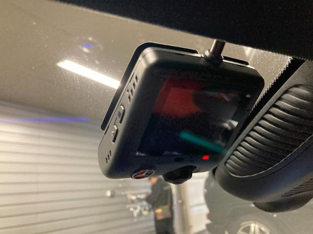 Aクラスセダン A200d セダン AMGラインパッケージ 認定中古車 弊社デモカー AMGライン レザーエクスクルーシブPKG 前席パワーシート シートヒーター 本革赤黒シート MBUX ワイヤレスチャージャー アンビエントライト64色 前後純正ドラレコ(58枚目)