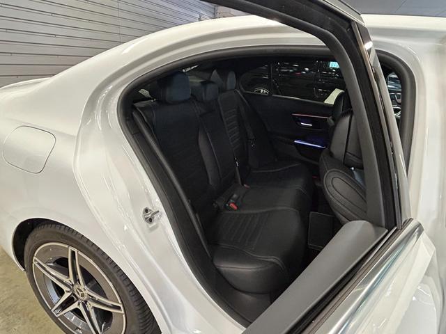 Ｃクラス Ｃ２００アバンギャルド　ＡＭＧラインパッケージ　認定中古車　レーダーセーフティＰＫＧ　ＡＭＧライン　レザーエクスクルーシブＰＫＧ　ベーシックＰＫＧ　オパリスホワイト　ヘッドアップディスプレイ　３６０度カメラ　本革シート　パワーシート　シートヒーター（9枚目）