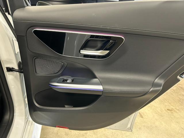 Ｃクラス Ｃ２００アバンギャルド　ＡＭＧラインパッケージ　認定中古車　レーダーセーフティＰＫＧ　ＡＭＧライン　レザーエクスクルーシブＰＫＧ　ベーシックＰＫＧ　オパリスホワイト　ヘッドアップディスプレイ　３６０度カメラ　本革シート　パワーシート　シートヒーター（42枚目）