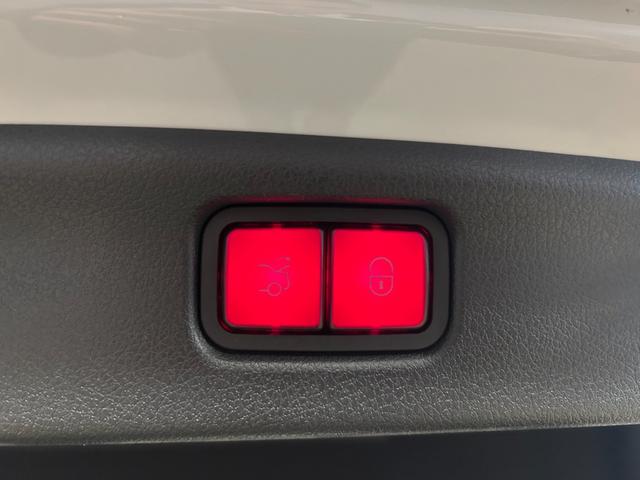 Ｃクラス Ｃ２００アバンギャルド　ＡＭＧラインパッケージ　認定中古車　レーダーセーフティＰＫＧ　ＡＭＧライン　レザーエクスクルーシブＰＫＧ　ベーシックＰＫＧ　オパリスホワイト　ヘッドアップディスプレイ　３６０度カメラ　本革シート　パワーシート　シートヒーター（45枚目）