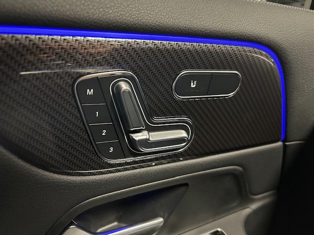 ＧＬＡクラス ＧＬＡ２００ｄ　４Ｍ　　ＡＭＧレザエクスクルーシブＰ　新車保証継承　弊社デモカー　ＡＭＧライン　レザーエクスクルーシブＰＫＧ　本革シート　スペクトラルブルー　ＭＢＵＸ　３６０度カメラ　パワーシート　シートヒーター　ワイヤレスチャージャー　純正ドラレコ（21枚目）