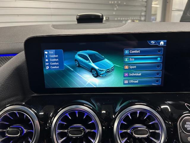 ＧＬＡクラス ＧＬＡ２００ｄ　４Ｍ　　ＡＭＧレザエクスクルーシブＰ　新車保証継承　弊社デモカー　ＡＭＧライン　レザーエクスクルーシブＰＫＧ　本革シート　スペクトラルブルー　ＭＢＵＸ　３６０度カメラ　パワーシート　シートヒーター　ワイヤレスチャージャー　純正ドラレコ（44枚目）