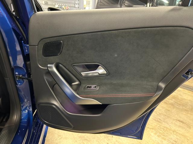 Ａクラスセダン Ａ２００ｄ　セダン　ＡＭＧラインパッケージ　新車保証継承　元弊社デモカー　ＡＭＧラインパッケージ　メモリー付きパワーシート　ＭＢＵＸ　ＡＲナビゲーション　スポーツエンジンサウンド　スポーツブレーキシステム　プライバシーガラス（29枚目）