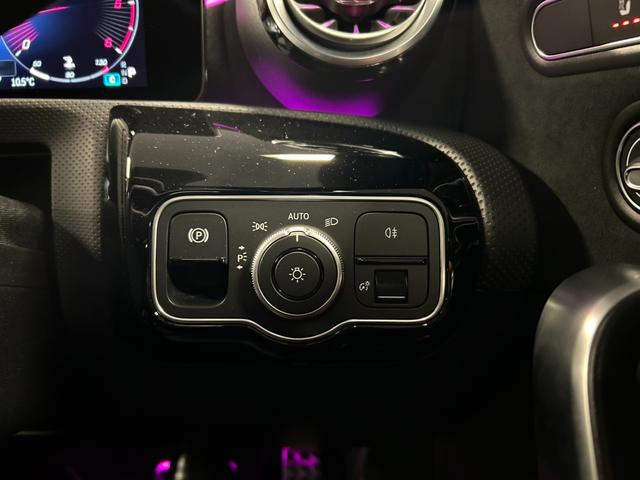 Ａクラスセダン Ａ２００ｄ　セダン　ＡＭＧラインパッケージ　新車保証継承　元弊社デモカー　ＡＭＧラインパッケージ　メモリー付きパワーシート　ＭＢＵＸ　ＡＲナビゲーション　スポーツエンジンサウンド　スポーツブレーキシステム　プライバシーガラス（33枚目）