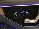 納車前整備は、メルセデスベンツ国際認定メカニックによる最新の検査ライン等の施設が充実した当社工場で入念に行います。メルセデス・ベンツの定める厳しい基準をクリアしたお車のみをご案内させて頂きます。