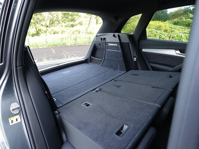 Ｑ５ ４０ＴＤＩクワトロ　Ｓライン（12枚目）