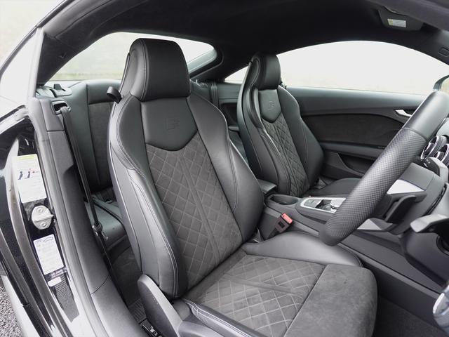 ＴＴクーペ ４０ＴＦＳＩ（10枚目）