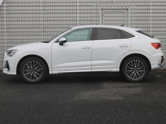 Ｑ３スポーツバック ３５ＴＦＳＩ　Ｓライン（3枚目）