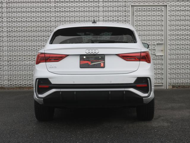 Ｑ３スポーツバック ３５ＴＦＳＩ　Ｓライン（5枚目）