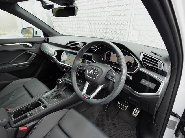 Ｑ３スポーツバック ３５ＴＦＳＩ　Ｓライン（8枚目）