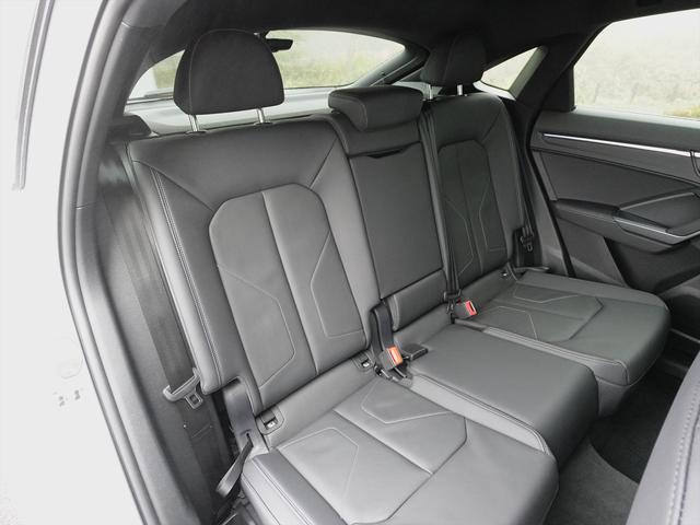 Ｑ３スポーツバック ３５ＴＦＳＩ　Ｓライン（12枚目）
