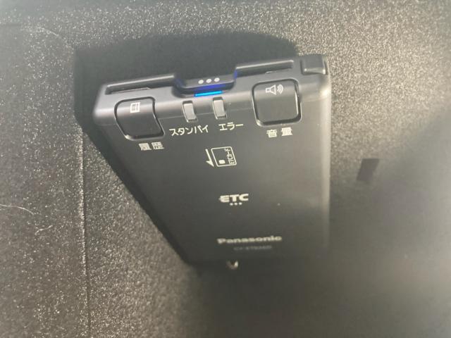 GTライン 運転席メモリー付電動シート&マルチポイントランバーサポート フロントシートヒーター フロントカメラ(360°ビジョン) パークアシスト パノラミックサンルーフ(電動メッシュシェード付) 新車保証継承(10枚目)