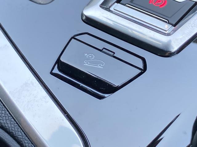 GT ブルーHDi パノラミックサンルーフ 純正ナビ ドラレコ前後 AppleCarPlay/AndroidAuto フロント&バックソナー ワイドバックアイカメラ アドバンスドグリップコントロール 新車保証継承付き(11枚目)