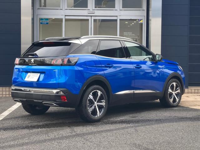 ３００８ ＧＴ　ブルーＨＤｉ　パノラミックサンルーフ　純正ナビ　ドライブレコーダー前後　ＡｐｐｌｅＣａｒＰｌａｙ／ＡｎｄｒｏｉｄＡｕｔｏ　新車保証継承＋認定中古車保証１年間付き（2枚目）
