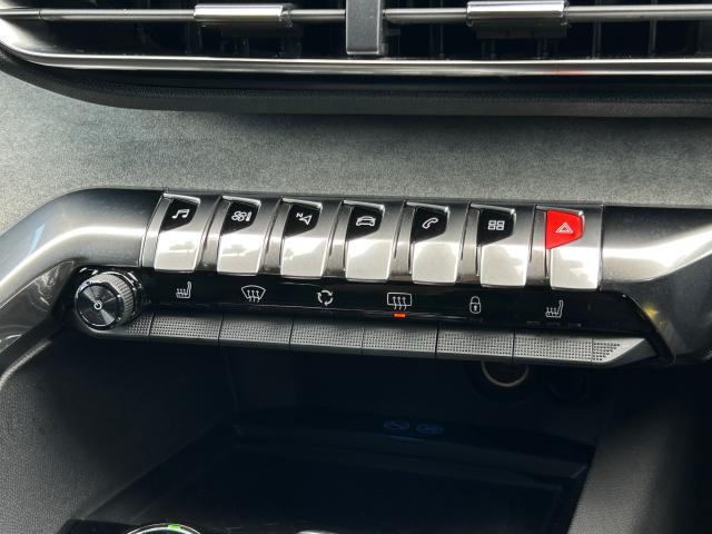 ５００８ ＧＴ　ブルーＨＤｉ　ファーストクラスパッケージ（パノラミックサンルーフ／運転席メモリー機能付きパワーシート／フロントシートヒーター／フロントカメラ／パークアシスト）ドラレコ前後　フロント＆バックソナー　認定中古車保証１年（5枚目）