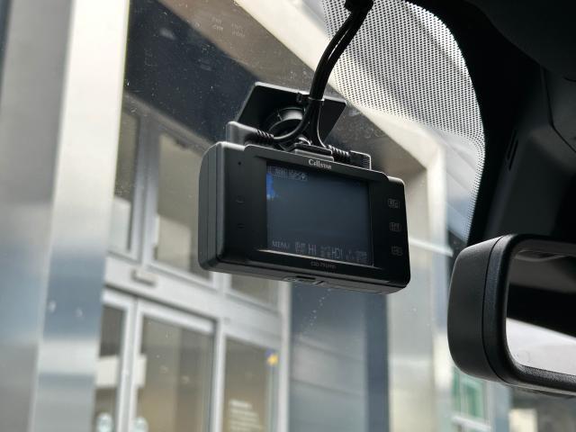 ５００８ ＧＴ　ブルーＨＤｉ　ファーストクラスパッケージ（パノラミックサンルーフ／運転席メモリー機能付きパワーシート／フロントシートヒーター／フロントカメラ／パークアシスト）ドラレコ前後　フロント＆バックソナー　認定中古車保証１年（9枚目）