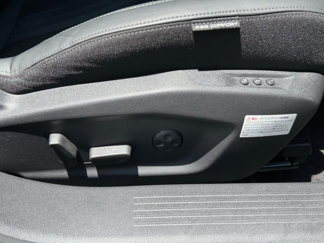 ３０８ ＳＷ　ＧＴ　ブルーＨＤｉ　１．５Ｌディーゼルターボ　純正ナビ　ＡｐｐｌｅＣａｒＰｌａｙ／ＡｎｄｒｏｉｄＡｕｔｏ　パノラミックサンルーフ　アルカンタラ／テップレザーシート　運転席メモリー機能付きパワーシート　認定中古車保証１年付（10枚目）