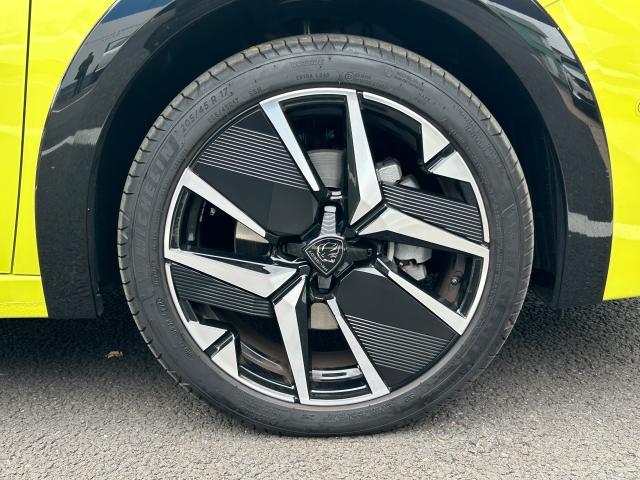 208 GT 新車保証継承付き AppleCarPlay/AndroidAuto ドラレコ前後 アクティブセーフティブレーキ アクティブクルーズコントロール レーンポジショニングアシスト(17枚目)