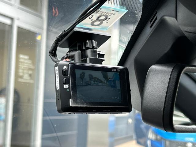 ５００８ ＧＴ　ブルーＨＤｉ　純正ナビ　フロントバックソナー　ワイドバックアイカメラ　アドバンスドグリップコントロール　アクティブクルーズコントロール　ブラインドスポットモニター　アルカンタラテップレザーシート　運転席パワーシート（9枚目）