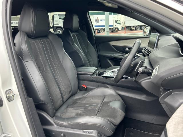 ５００８ ＧＴ　ブルーＨＤｉ　純正ナビ　フロントバックソナー　ワイドバックアイカメラ　アドバンスドグリップコントロール　アクティブクルーズコントロール　ブラインドスポットモニター　アルカンタラテップレザーシート　運転席パワーシート（10枚目）