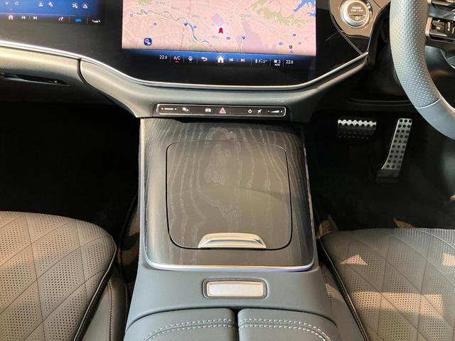 Ｅクラス Ｅ２２０ｄ　アバンギャルド　ＡＭＧラインパッケージ　ＡＭＧラインパッケージ　アドバンスドパッケージ　デジタルインテリアパッケージ　レザーエクスクルーシブパッケージ（13枚目）