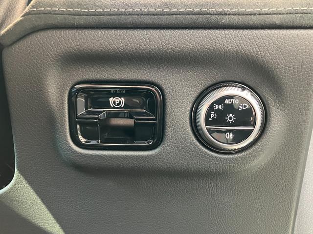 ＥＱＥ ＥＱＥ３５０＋　ＡＭＧラインパッケージ　オパリスホワイト　パノラミックスライディングルーフ　ＡＭＧライン　エクスクルーシブパッケージ　エナジャイジングパッケージ（22枚目）