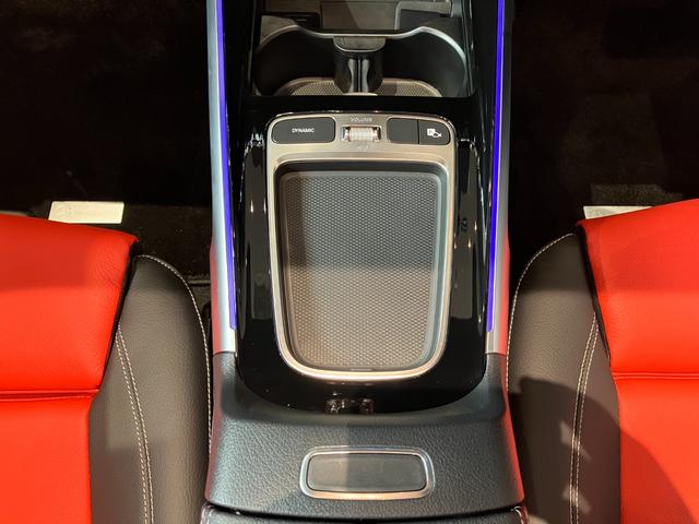 ＧＬＢ ＧＬＢ２００ｄ　４マチック　ＡＭＧラインパッケージ　ＭＰ２０２４０２　本革レッドペッパー／ブラック　パノラミックスライディングルーフ　ＡＭＧラインパッケージ　ＡＭＧレザーエクスクルーシブパッケージ　アドバンスドパッケージ（32枚目）