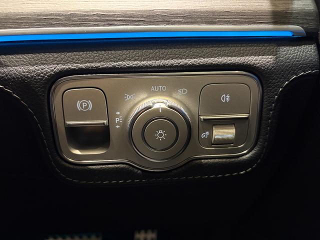 ＧＬＥ ＧＬＥ４５０　４マチックスポーツ　弊社下取／パノラマ／黒本革／ブルメスター／エナジャイジングＰ／エアバランスＰ／ベンチレーター／３６０°カメラ／ヘッドアップディスプレイ／パヒュームアトマイザー／温冷機能付カップホルダー／認定中古車保証（20枚目）