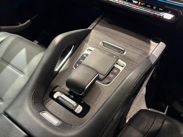 ＧＬＥ ＧＬＥ４５０　４マチックスポーツ　弊社下取／パノラマ／黒本革／ブルメスター／エナジャイジングＰ／エアバランスＰ／ベンチレーター／３６０°カメラ／ヘッドアップディスプレイ／パヒュームアトマイザー／温冷機能付カップホルダー／認定中古車保証（25枚目）