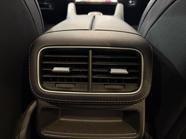 ＧＬＥ ＧＬＥ４５０　４マチックスポーツ　弊社下取／パノラマ／黒本革／ブルメスター／エナジャイジングＰ／エアバランスＰ／ベンチレーター／３６０°カメラ／ヘッドアップディスプレイ／パヒュームアトマイザー／温冷機能付カップホルダー／認定中古車保証（30枚目）