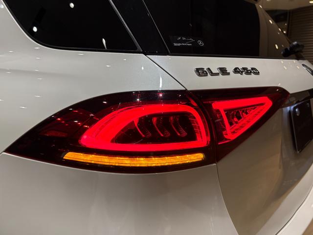 ＧＬＥ ＧＬＥ４５０　４マチックスポーツ　弊社下取／パノラマ／黒本革／ブルメスター／エナジャイジングＰ／エアバランスＰ／ベンチレーター／３６０°カメラ／ヘッドアップディスプレイ／パヒュームアトマイザー／温冷機能付カップホルダー／認定中古車保証（40枚目）