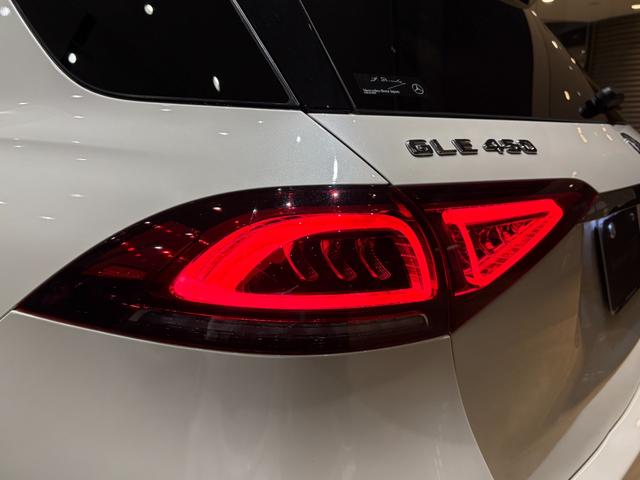 ＧＬＥ ＧＬＥ４５０　４マチックスポーツ　弊社下取／パノラマ／黒本革／ブルメスター／エナジャイジングＰ／エアバランスＰ／ベンチレーター／３６０°カメラ／ヘッドアップディスプレイ／パヒュームアトマイザー／温冷機能付カップホルダー／認定中古車保証（41枚目）