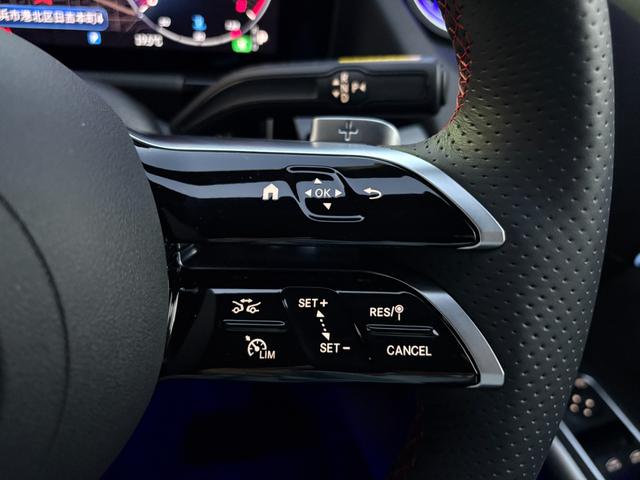 GLAクラス GLA200d 4マチック AMGラインパッケージ 弊社デモカー アドバンスドサウンドシステム アンビエントライト64色 360°カメラ フットトランクオープナー メルセデスケア継承 認定中古車保証 スペクトラルブルー 20インチAMGアルミホイール(14枚目)