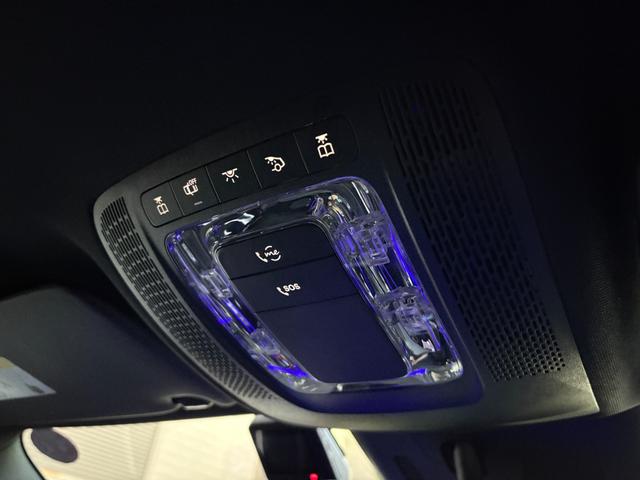 GLAクラス GLA200d 4マチック AMGラインパッケージ 弊社デモカー アドバンスドサウンドシステム アンビエントライト64色 360°カメラ フットトランクオープナー メルセデスケア継承 認定中古車保証 スペクトラルブルー 20インチAMGアルミホイール(22枚目)