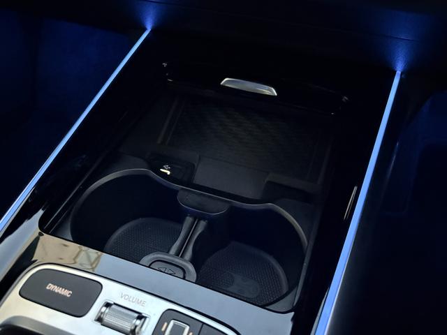 GLAクラス GLA200d 4マチック AMGラインパッケージ 弊社デモカー アドバンスドサウンドシステム アンビエントライト64色 360°カメラ フットトランクオープナー メルセデスケア継承 認定中古車保証 スペクトラルブルー 20インチAMGアルミホイール(23枚目)