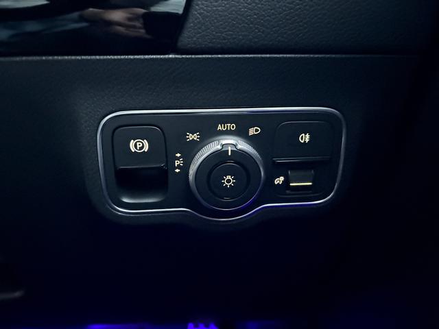 GLAクラス GLA200d 4マチック AMGラインパッケージ 弊社デモカー アドバンスドサウンドシステム アンビエントライト64色 360°カメラ フットトランクオープナー メルセデスケア継承 認定中古車保証 スペクトラルブルー 20インチAMGアルミホイール(25枚目)