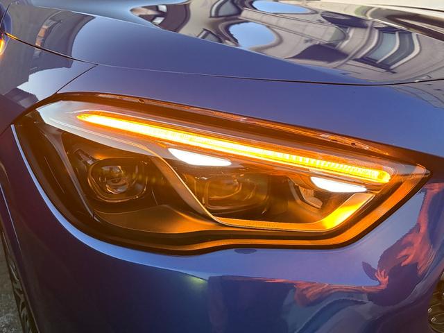 GLAクラス GLA200d 4マチック AMGラインパッケージ 弊社デモカー アドバンスドサウンドシステム アンビエントライト64色 360°カメラ フットトランクオープナー メルセデスケア継承 認定中古車保証 スペクトラルブルー 20インチAMGアルミホイール(38枚目)