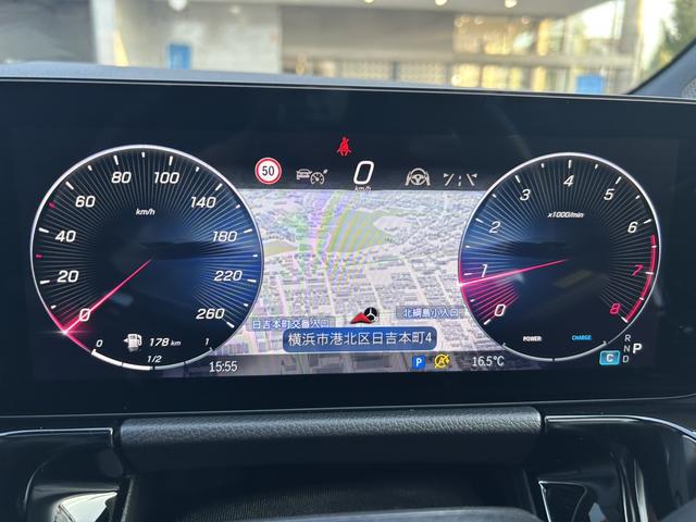 ＧＬＡクラス ＧＬＡ１８０　ＡＭＧラインパッケージ　弊社デモカー　パノラミックスライディングルーフ　プライバシーガラス　アドバンスドサウンドシステム　ドライビングアシスタンスパッケージ　３６０°カメラシステム　フットトランクオープナーメルセデスケア継承（29枚目）