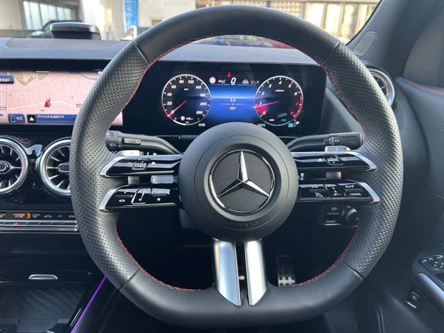 ＧＬＡクラス ＧＬＡ１８０　ＡＭＧラインパッケージ　弊社デモカー　パノラミックスライディングルーフ　プライバシーガラス　アドバンスドサウンドシステム　ドライビングアシスタンスパッケージ　３６０°カメラシステム　フットトランクオープナーメルセデスケア継承（33枚目）