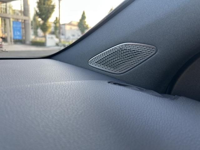 ＧＬＡクラス ＧＬＡ１８０　ＡＭＧラインパッケージ　弊社デモカー　パノラミックスライディングルーフ　プライバシーガラス　アドバンスドサウンドシステム　ドライビングアシスタンスパッケージ　３６０°カメラシステム　フットトランクオープナーメルセデスケア継承（48枚目）