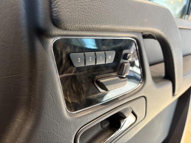 Ｇクラス 　弊社下取／ラグジュアリーＰ／パノラマ／本革／パワーシート／シートヒーター／アンビエントライト／イモビライザー／ラグジュアリーヘッドレスト／５ツインスポークアルミホイール／禁煙車／認定中古車保証（20枚目）