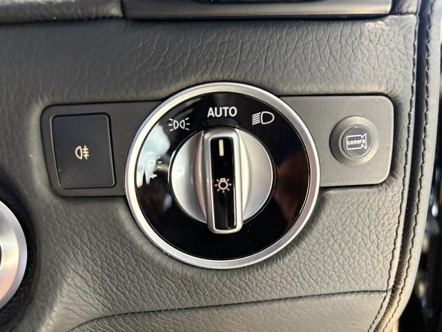 Ｇクラス 　弊社下取／ラグジュアリーＰ／パノラマ／本革／パワーシート／シートヒーター／アンビエントライト／イモビライザー／ラグジュアリーヘッドレスト／５ツインスポークアルミホイール／禁煙車／認定中古車保証（22枚目）