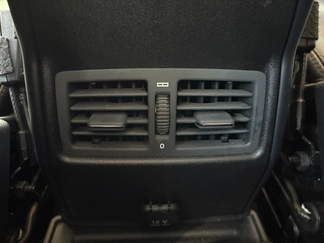 Ｇクラス 　弊社下取／ラグジュアリーＰ／パノラマ／本革／パワーシート／シートヒーター／アンビエントライト／イモビライザー／ラグジュアリーヘッドレスト／５ツインスポークアルミホイール／禁煙車／認定中古車保証（37枚目）